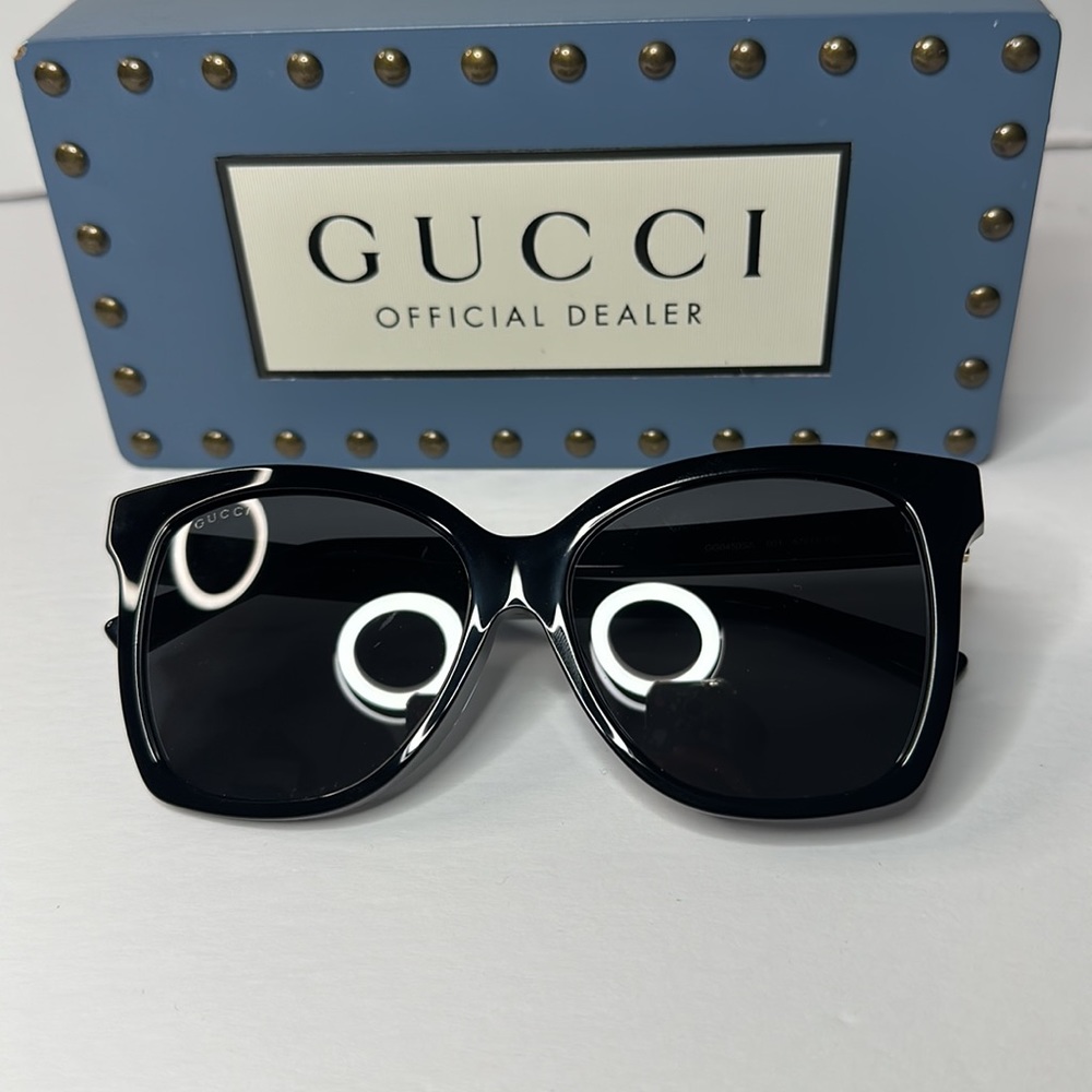 GUCCI Grey Gradient Butterfly Ladies Sunglasses GG0459S 001 54 - Picture 10 of 16